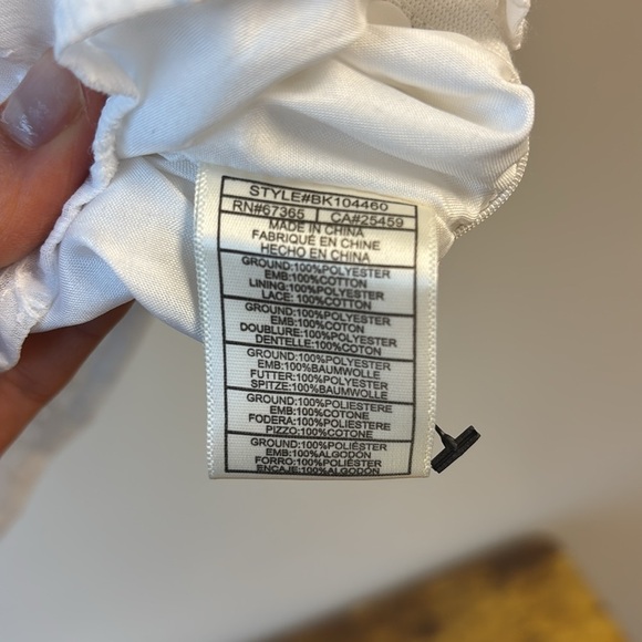 BB Dakota XS White Flutter Sleeve Blouse - Picture 4 of 6